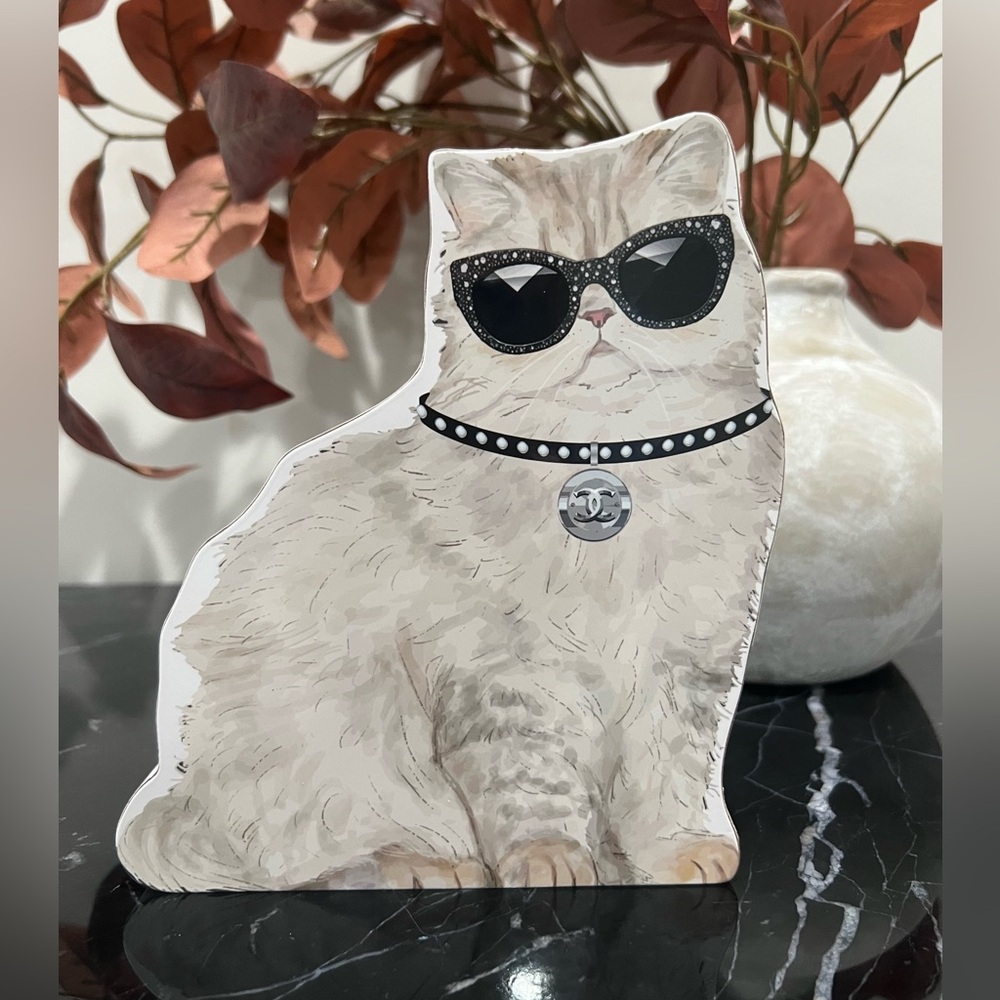 Fashion Brand Wood Table Top/Shelf Decor